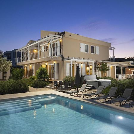 Villa Bella - Beautiful And Modern House With Pool, Souna, Jacuzzi & Playground, Liznjan - Istra Extérieur photo
